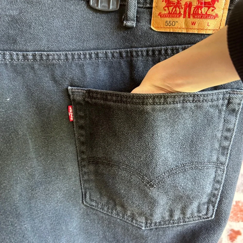 Levi's 550 Relaxed Fit Tapered Leg Jeans Mens 46x30 Black Denim Classic Baggy